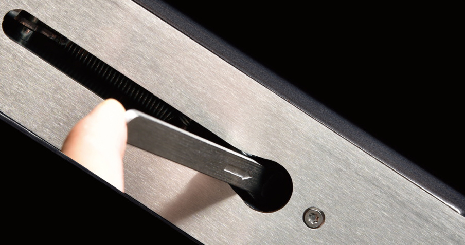 可调节中控插销