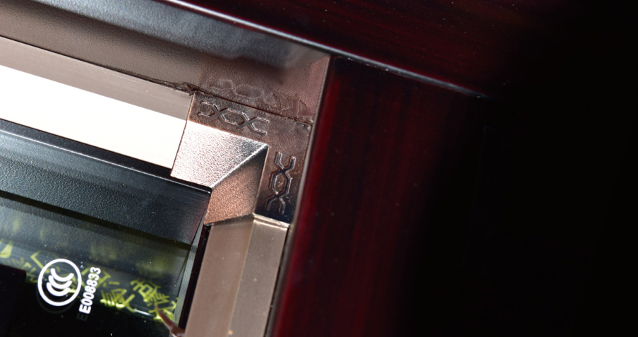 全铝卡框拼接玻璃